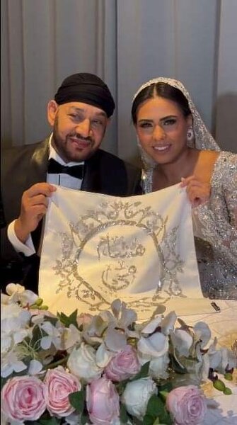 فستان مميز .. الصور الأولى من حفل زفاف ابنة عصام كاريكا (1).jpg